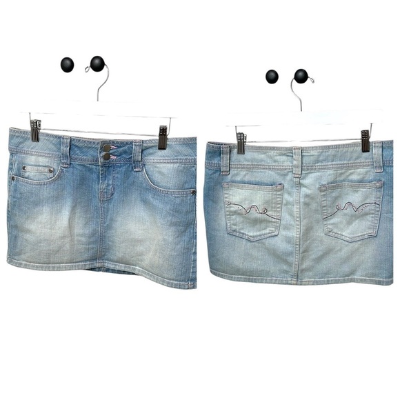 lei Dresses & Skirts - l.e.i. Y2K Light Wash Jean Mini Skirt Pink Stitch Crystal Embroidered Pockets